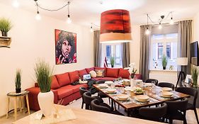 Morrison Apartment/15 Guests/7Bedrooms/Riga Old Town