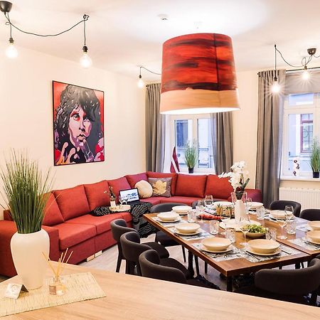 Morrison Apartment/15 Guests/7Bedrooms/Riga Old Town Buitenkant foto